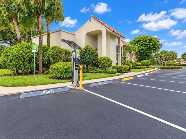 5 of 36 - 5640 Fairway Park Drive #101, Boynton Beach, FL