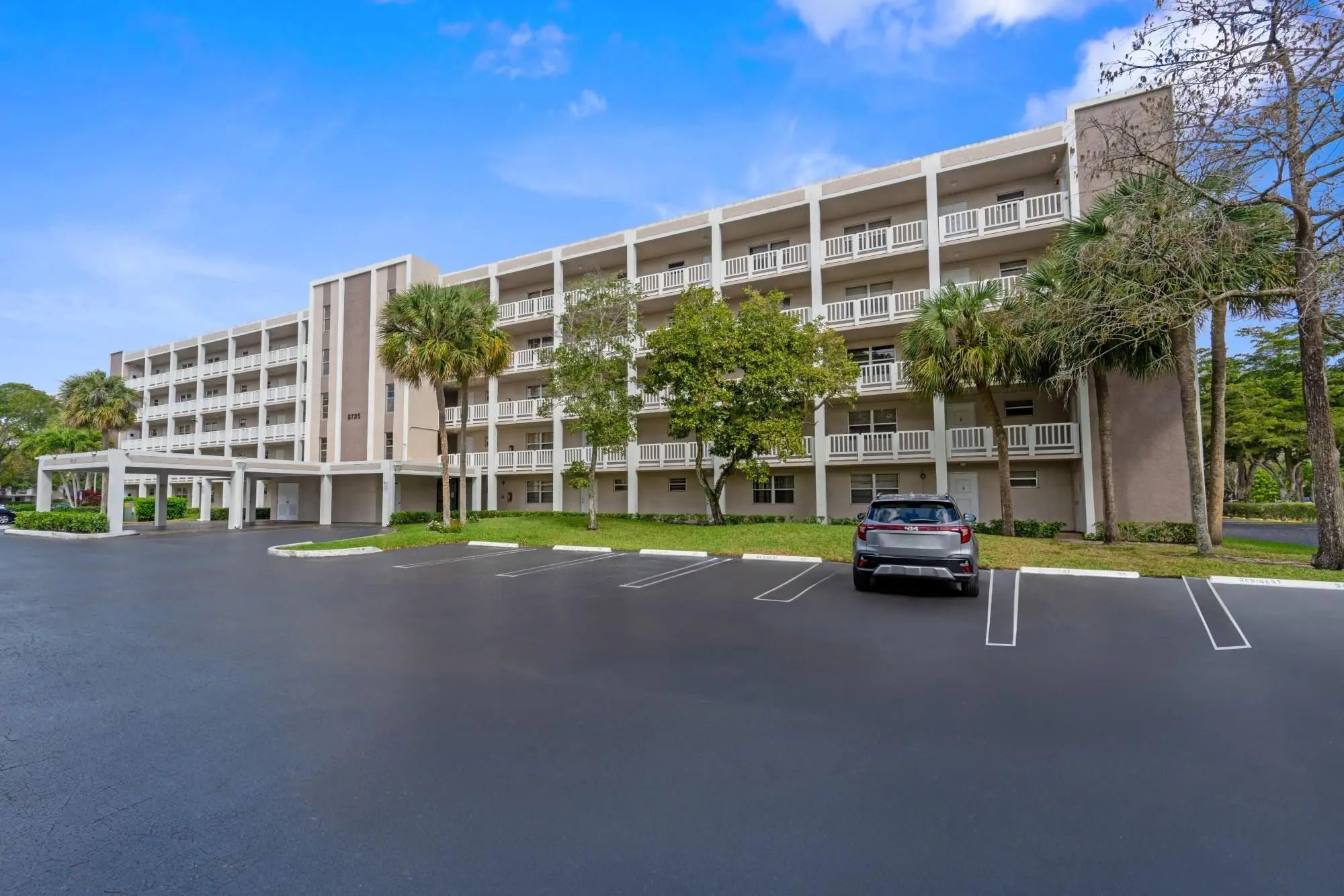 8735 Ramblewood Drive #409, Coral Springs