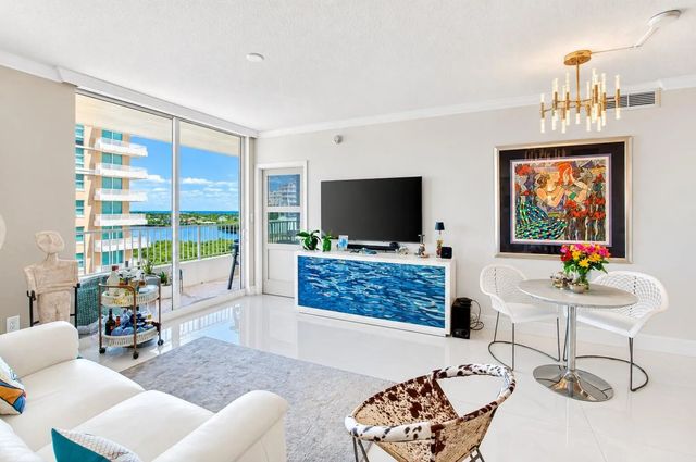3 of 31 - 625 Casa Loma Boulevard #1003, Boynton Beach, FL