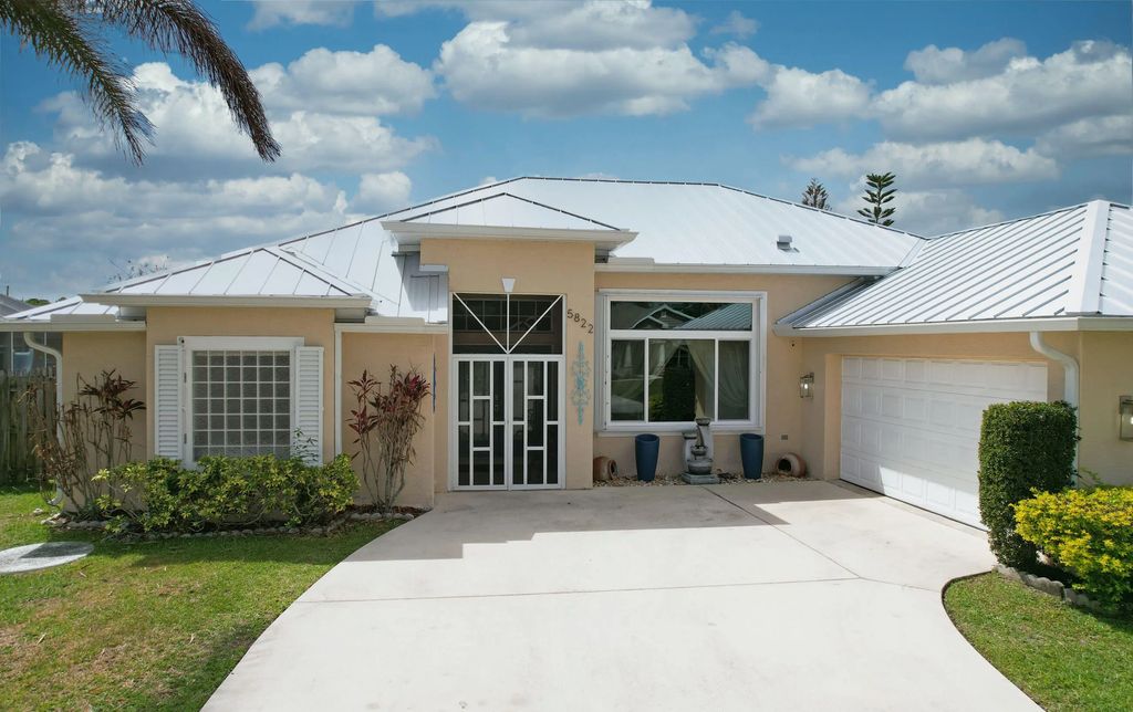 5822 Nw Bates Avenue, Port St. Lucie