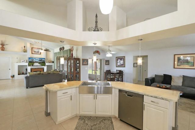 4 of 35 - 5822 Nw Bates Avenue, Port St. Lucie, FL