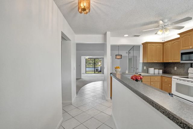 4 of 106 - 2129 Sw 17th Circle, Deerfield Beach, FL