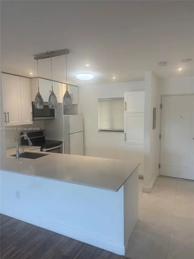 2 of 5 - 7810 Camino Real #i-306, Miami, FL