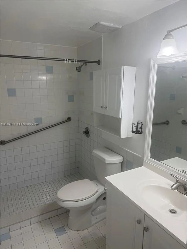 3 of 5 - 7810 Camino Real #i-306, Miami, FL