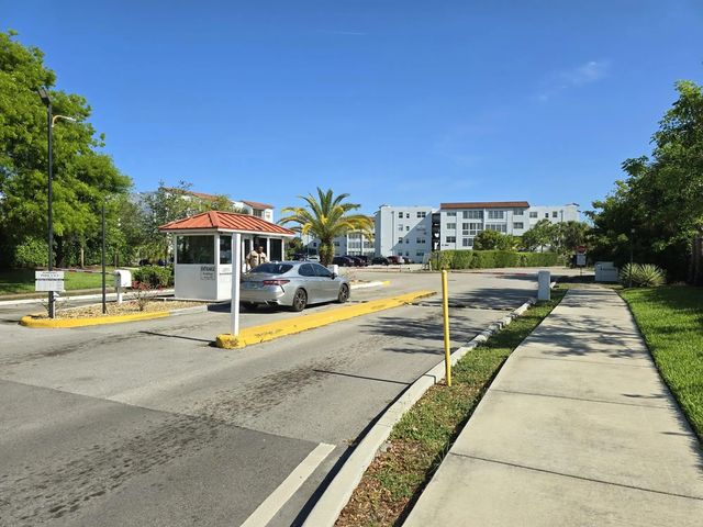 2 of 50 - 2860 Somerset Drive #317k, Lauderdale Lakes, FL