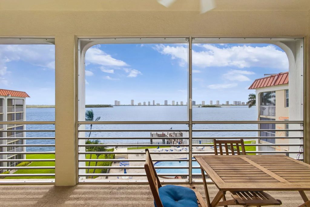 105 Paradise Harbour Boulevard #501, North Palm Beach