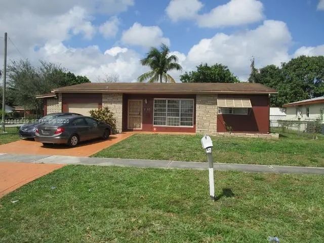 2 of 14 - 205 Ne 175th Street, North Miami Beach, FL