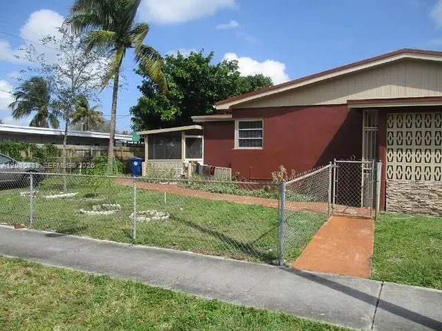 4 of 14 - 205 Ne 175th Street, North Miami Beach, FL