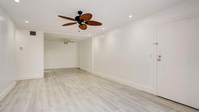 5 of 40 - 6207 Bay Club  Drive #1, Fort Lauderdale, FL