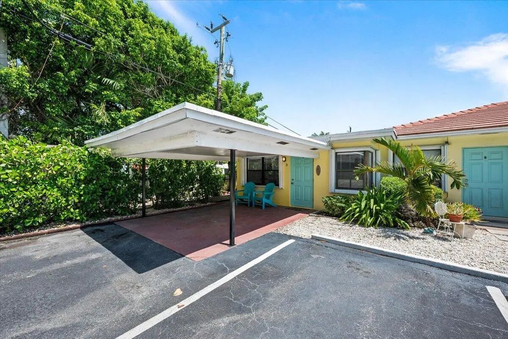 1 Tropical Drive #3, Ocean Ridge