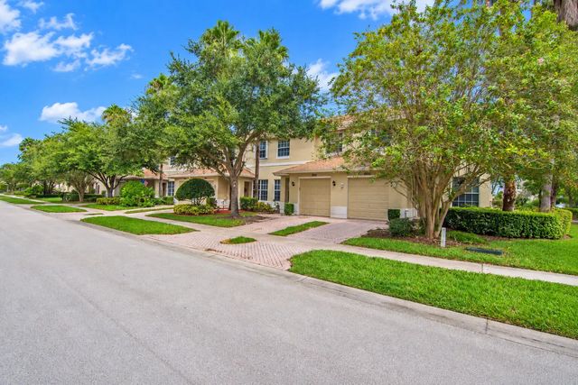 3 of 29 - 9954 E Villa Circle, Vero Beach, FL