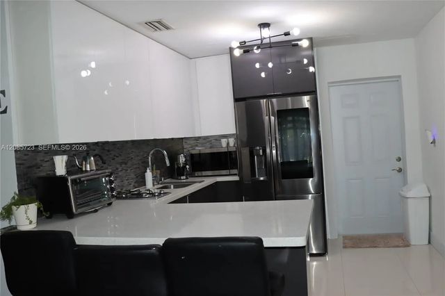 4 of 37 - 6506 Sw 20th Street, Miramar, FL