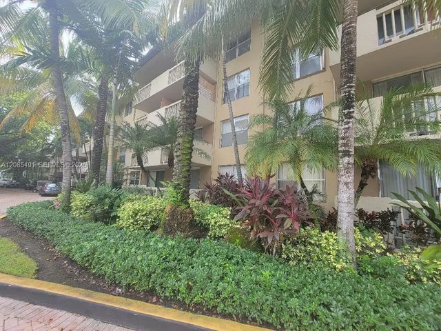 1800 Sans Souci Boulevard #115, North Miami