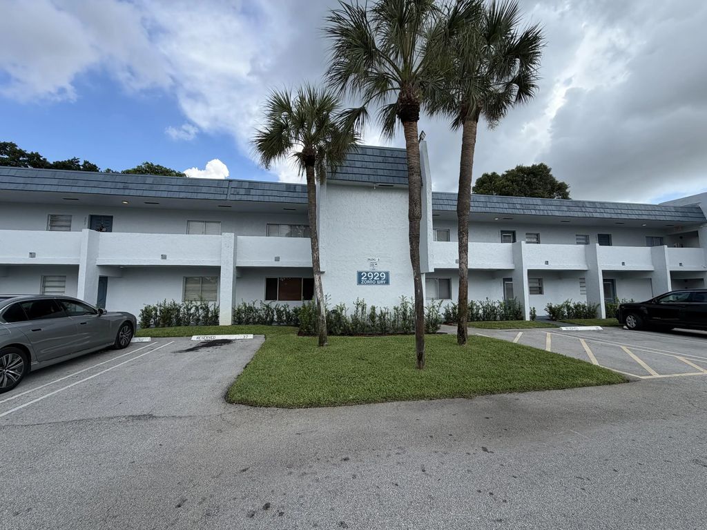 2929 Zorno Way #104, Delray Beach