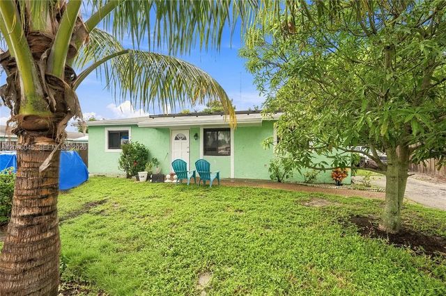 2 of 24 - 2622 Nw 24th Court, Fort Lauderdale, FL