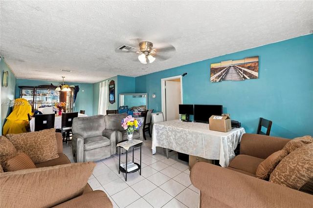 3 of 24 - 2622 Nw 24th Court, Fort Lauderdale, FL
