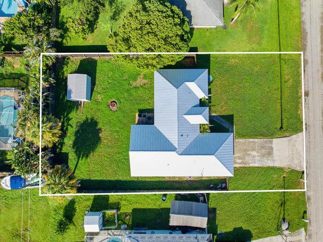 385 Sw Nativity Terrace, Port St. Lucie