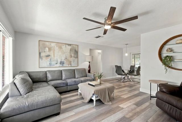3 of 17 - 1100 Siesta Avenue, Boynton Beach, FL