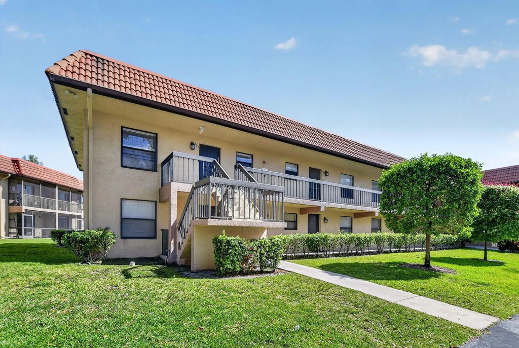 21895 Lake Forest Circle #201, Boca Raton
