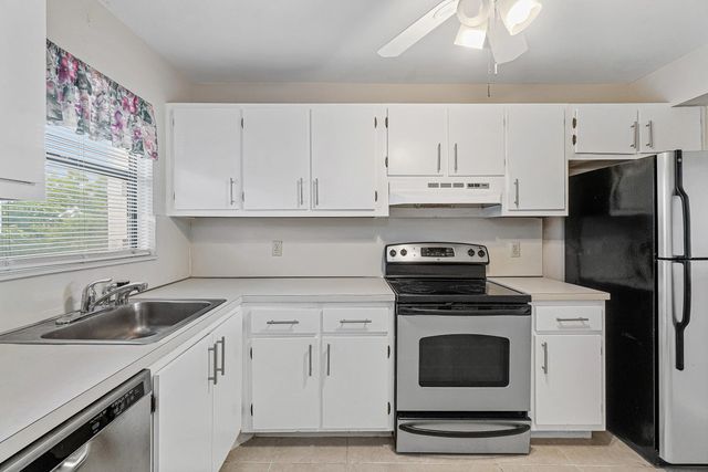 2 of 26 - 4640 Lucerne Lakes Boulevard W #303, Lake Worth, FL