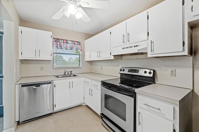 4 of 26 - 4640 Lucerne Lakes Boulevard W #303, Lake Worth, FL