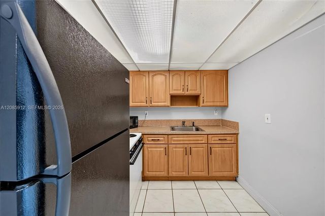 3 of 21 - 1801 Ne 140th Street #108, North Miami, FL