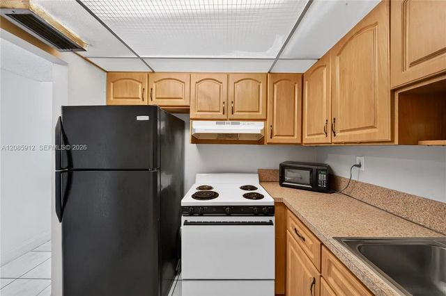 5 of 21 - 1801 Ne 140th Street #108, North Miami, FL