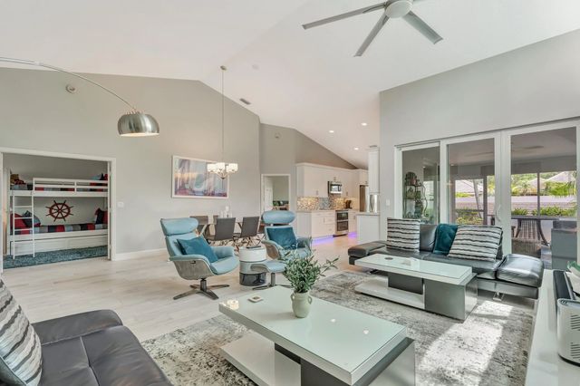 3 of 57 - 204 Sabal Palm Lane, Palm Beach Gardens, FL
