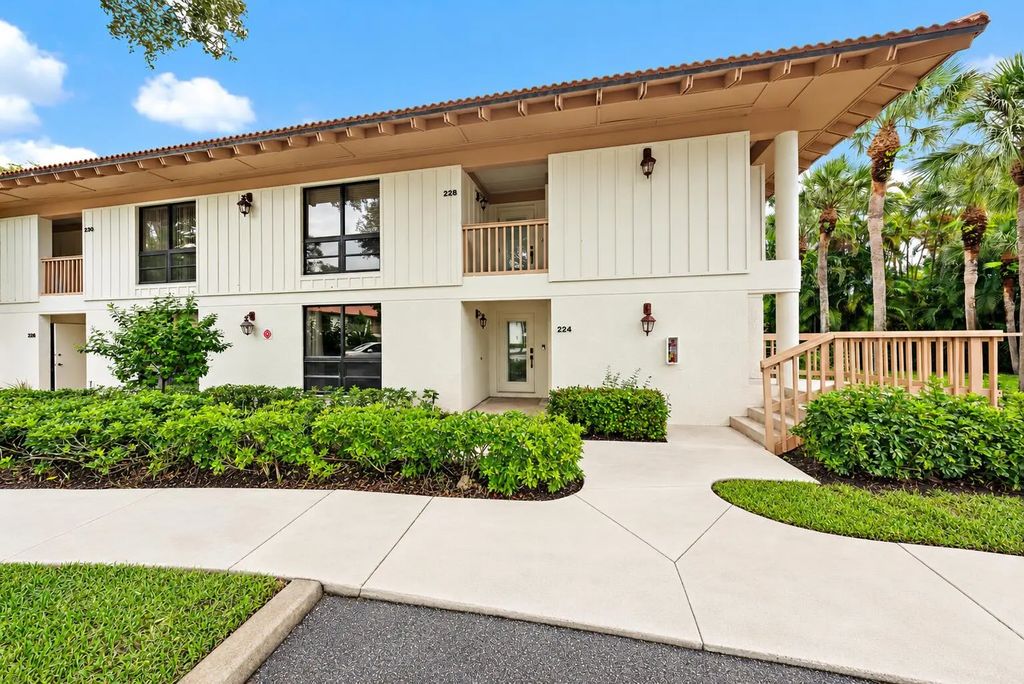 224 Brackenwood Terrace, Palm Beach Gardens