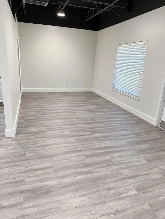 5 of 11 - 401 W Lantana Road, Lantana, FL