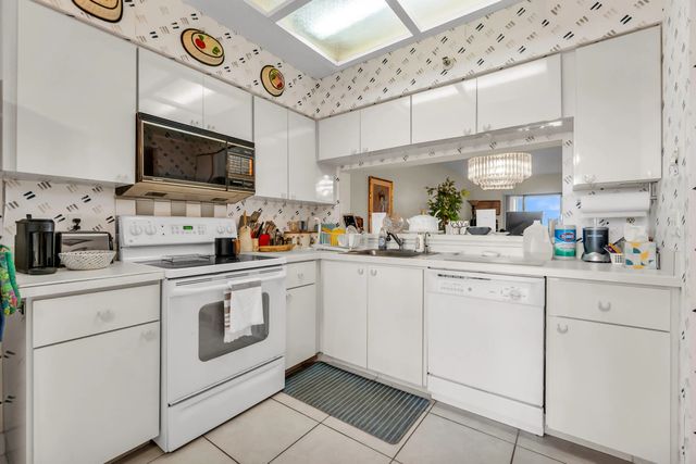 2 of 57 - 14460 Strathmore Lane #704, Delray Beach, FL