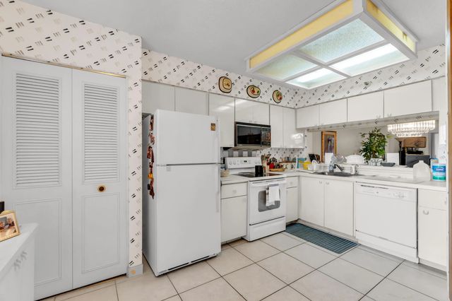 3 of 57 - 14460 Strathmore Lane #704, Delray Beach, FL