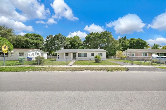 3 of 41 - 2470 Nw 179th Street, Miami Gardens, FL