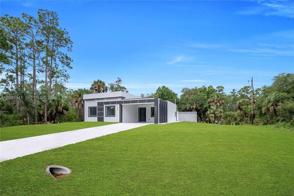 3304 E 15th Street, Lehigh Acres