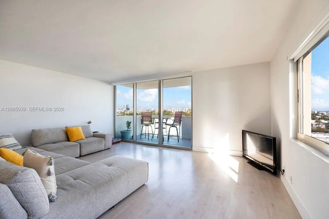 3 of 24 - 1200 West Avenue #907, Miami Beach, FL