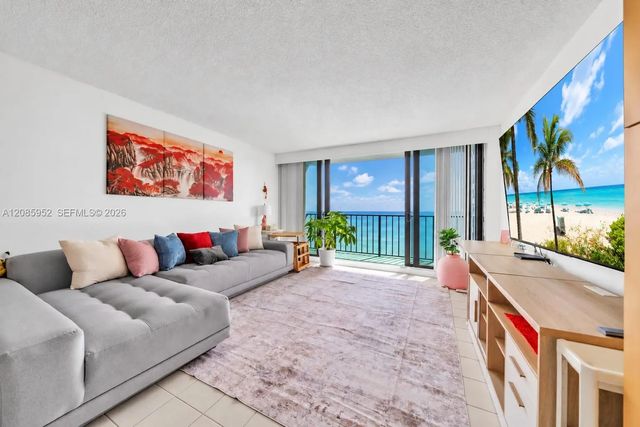 3 of 40 - 2401 S Ocean Drive #1702, Hollywood, FL