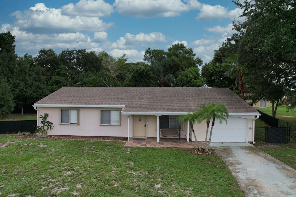 400 Sw Ruffner Court, Port St. Lucie