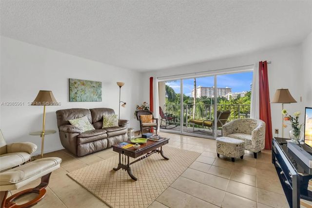 5 of 31 - 200 178th Drive #409, Sunny Isles Beach, FL