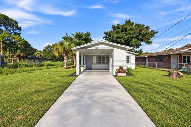 2 of 30 - 809 N 22nd Street, Fort Pierce, FL