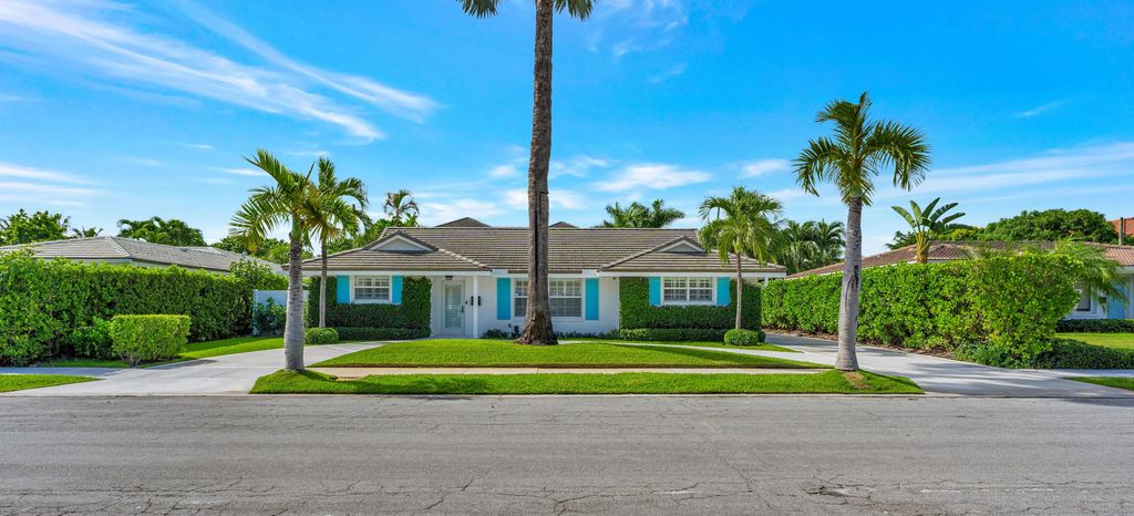 136 Worth Court S, West Palm Beach