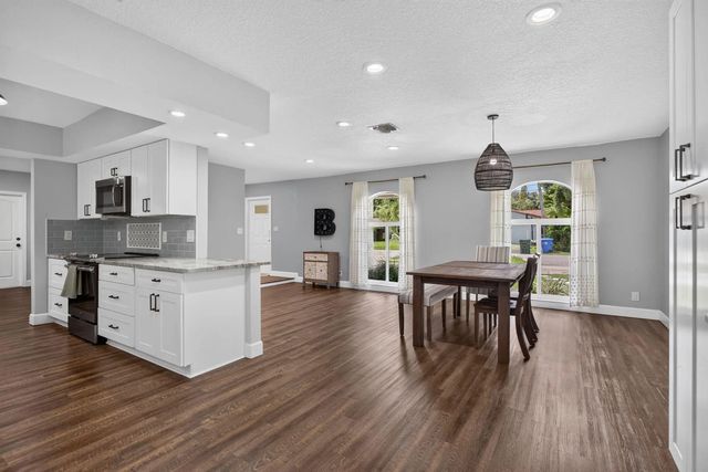4 of 29 - 1717 Nw 36th Court, Oakland Park, FL