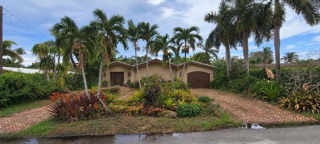 2060 Ne 55th Street, Fort Lauderdale