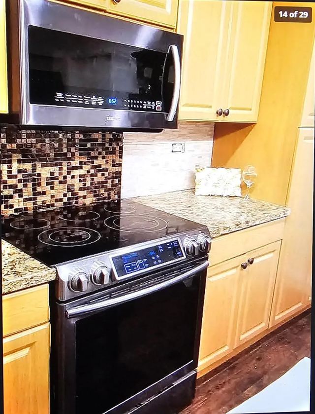 3 of 5 - 2060 Ne 55th Street, Fort Lauderdale, FL