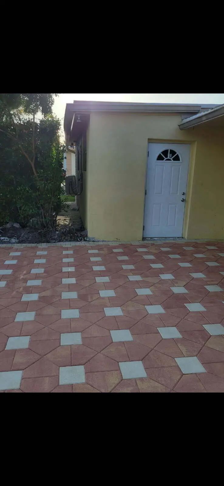 7751 Nw 41st Street #efficiency, Davie