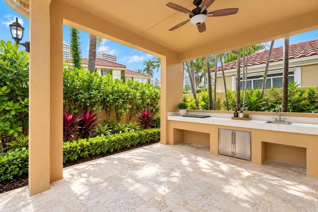5 of 48 - 3728 Ne 208th Terrace, Aventura, FL