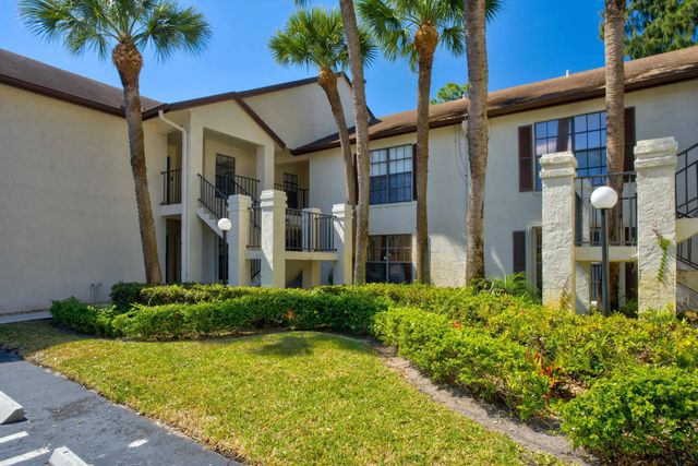 3237 Perimeter Drive #2512, Greenacres