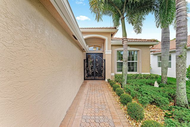 4 of 67 - 11025 Carmelcove Circle, Boynton Beach, FL