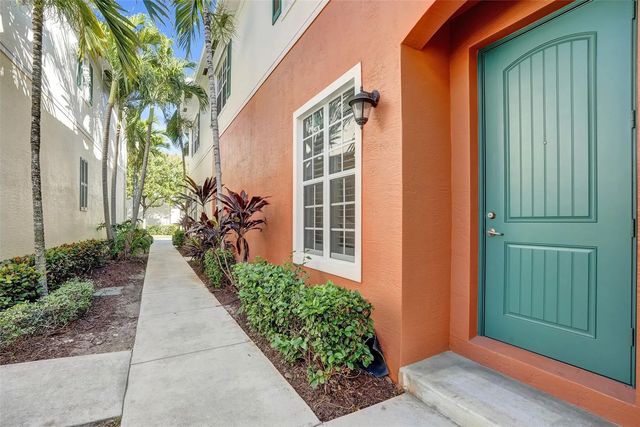 3 of 58 - 159 Sw 7th Court, Pompano Beach, FL