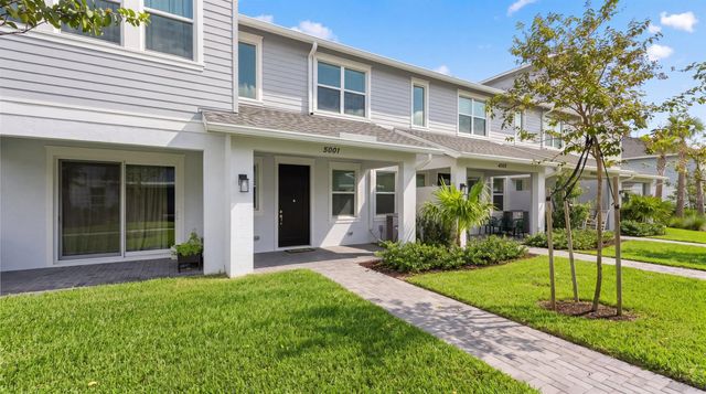2 of 40 - 5001 N Longwood Lake Square, Westlake, FL