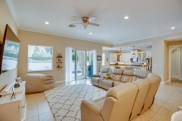 3 of 30 - 4247 Diamond Square, Vero Beach, FL